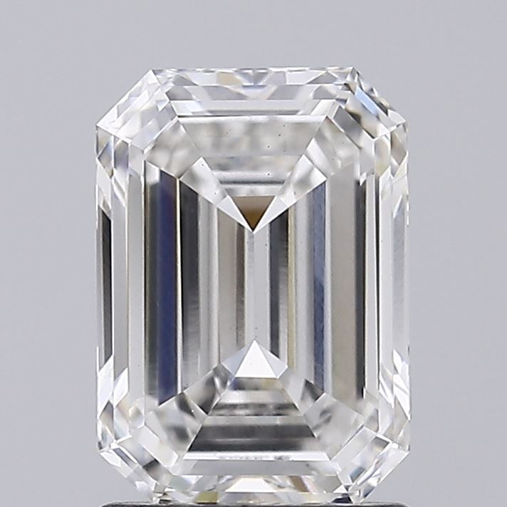 1.65ct Emerald lab grown diamond