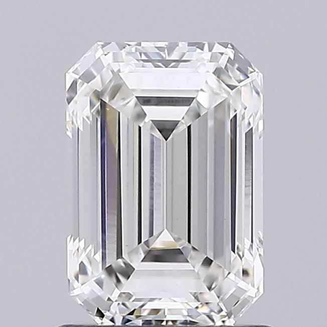 1.30ct Emerald lab grown diamond