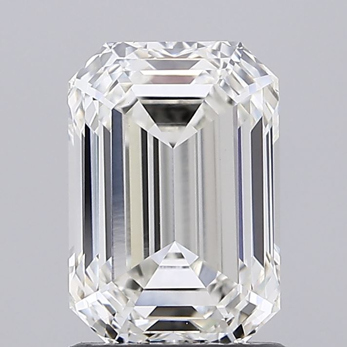 1.77ct Emerald lab grown diamond
