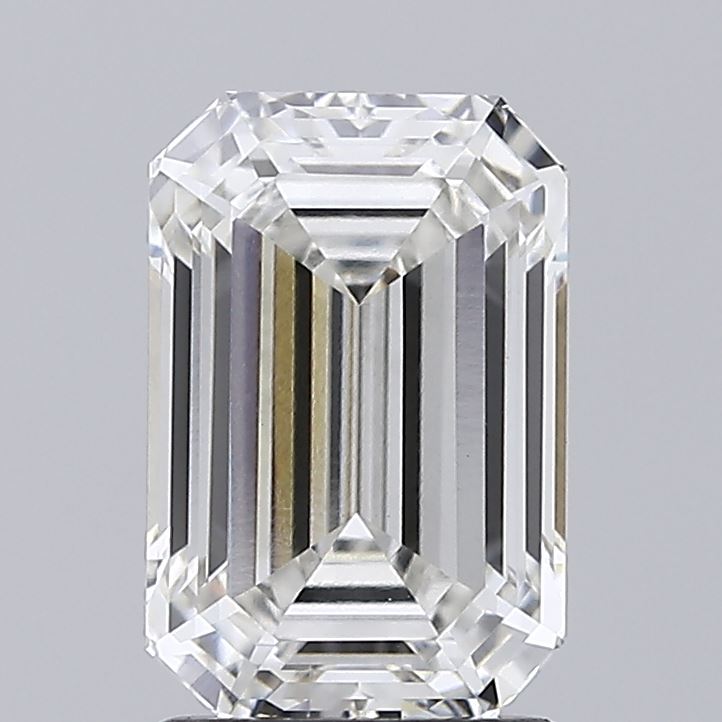 2.10ct Emerald lab grown diamond